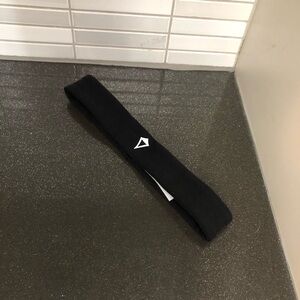 Ivivva by Lululemon girl’s headband